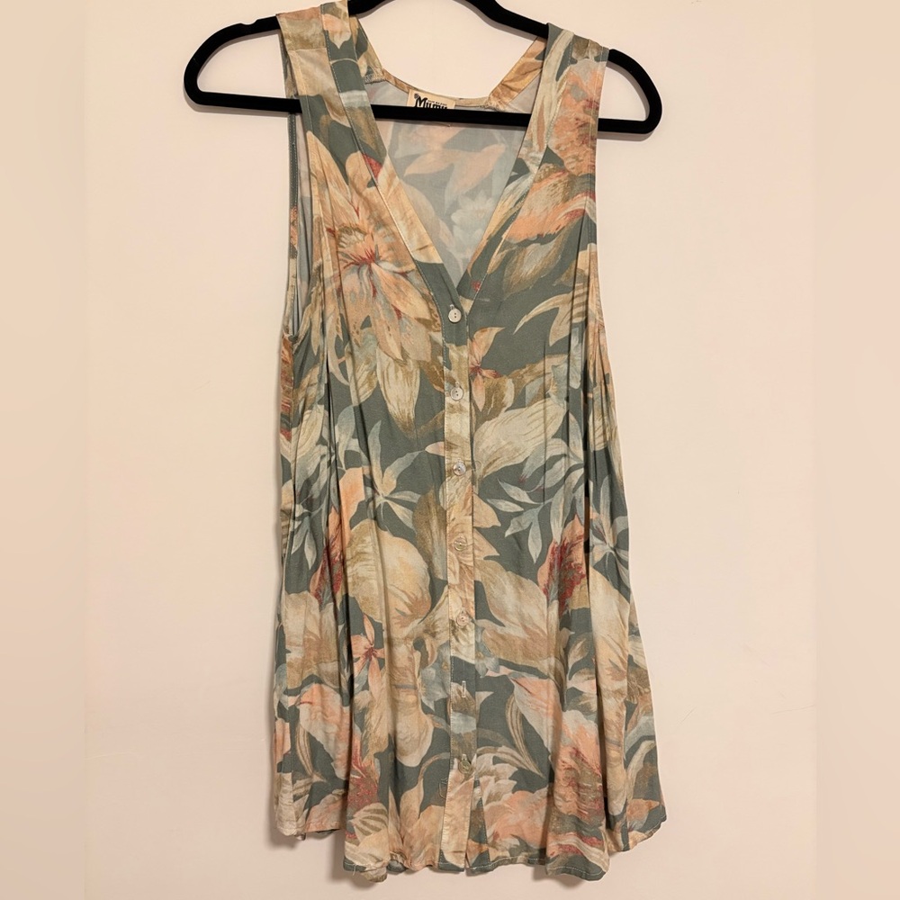 Floral Sleeveless Button Down Tunic